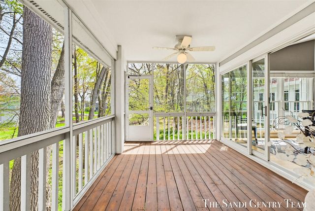 16917 Landing Lane, Spring Lake, MI 49456
