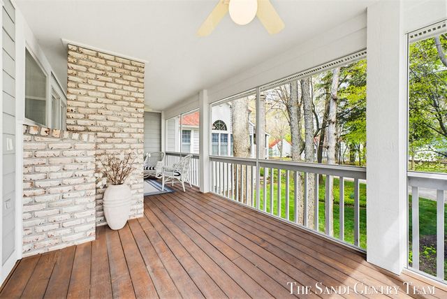 16917 Landing Lane, Spring Lake, MI 49456