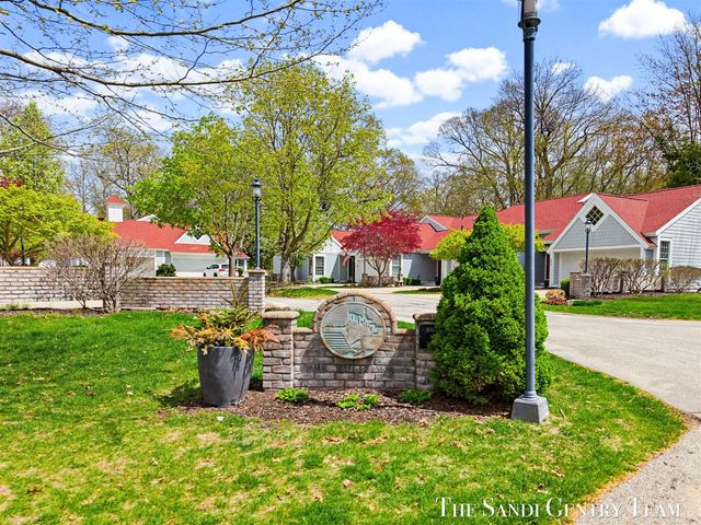 16917 Landing Lane, Spring Lake, MI 49456