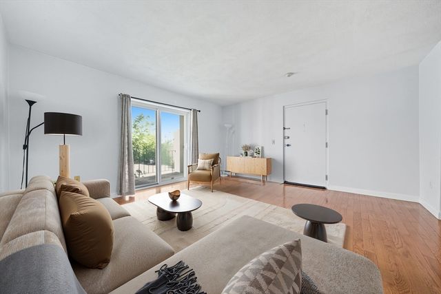 808 Willard St F11, Quincy, MA 02169