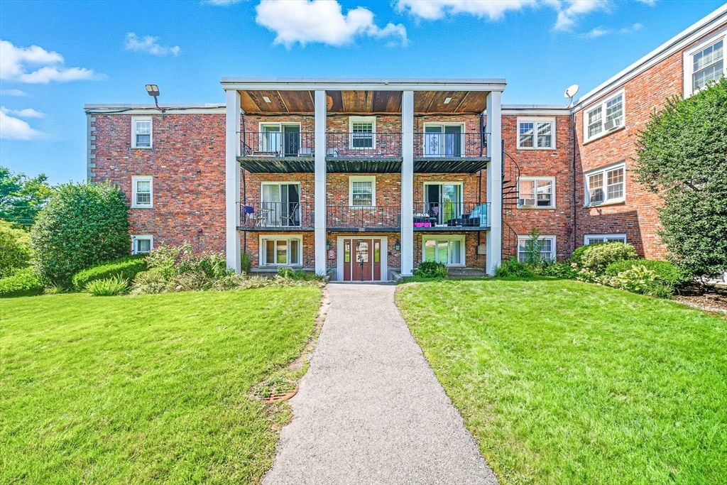 808 Willard St F11, Quincy, MA 02169