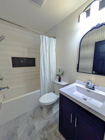 1065 Shoreline Road, Crown Point, IN 46307