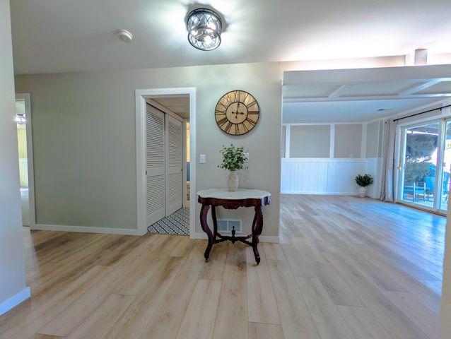 1065 Shoreline Road, Crown Point, IN 46307