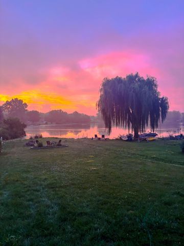 1065 Shoreline Road, Crown Point, IN 46307