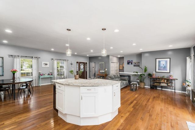 431 W Johnstown Road, Columbus, OH 43230