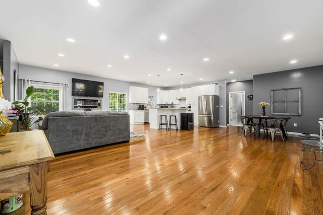 431 W Johnstown Road, Columbus, OH 43230