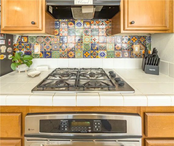 13295 Hollister, Hesperia, CA 92344