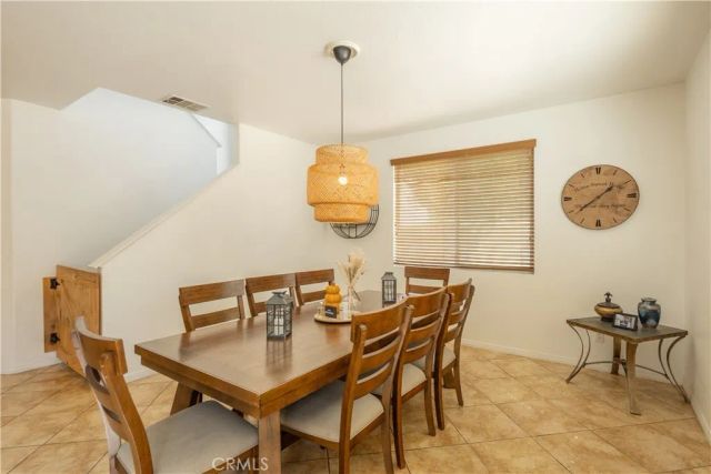 13295 Hollister, Hesperia, CA 92344