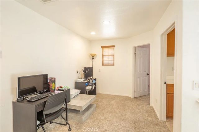 13295 Hollister, Hesperia, CA 92344