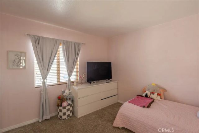 13295 Hollister, Hesperia, CA 92344