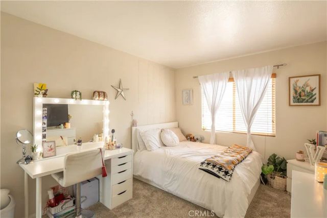 13295 Hollister, Hesperia, CA 92344