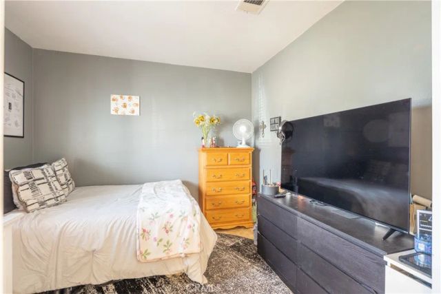 13295 Hollister, Hesperia, CA 92344