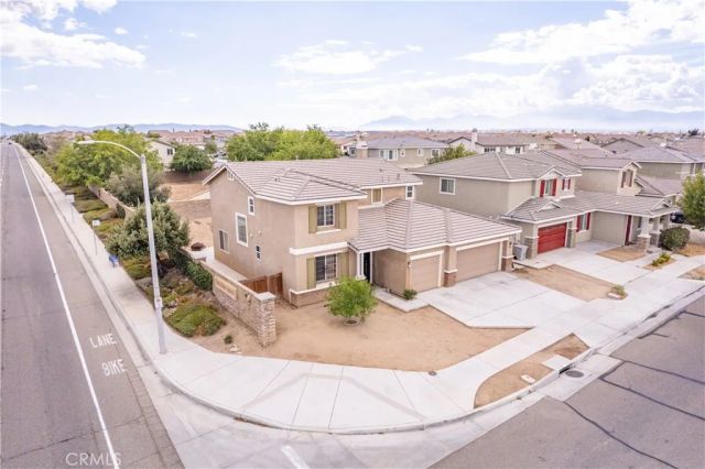 13295 Hollister, Hesperia, CA 92344