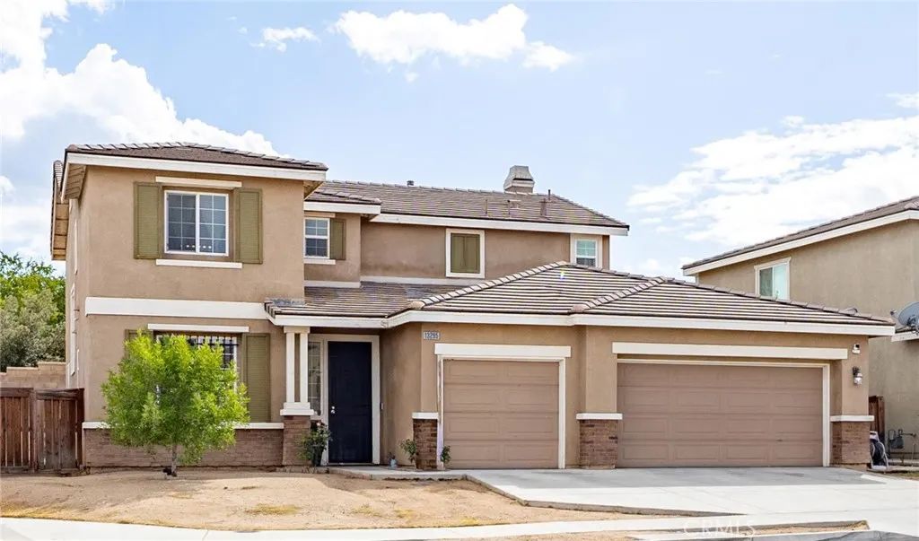 13295 Hollister, Hesperia, CA 92344