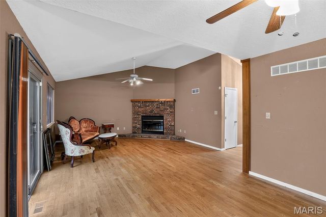 1891 Deer Run Trail, Pacific, MO 63069