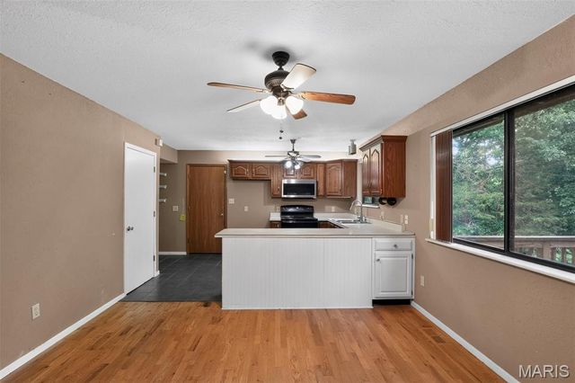 1891 Deer Run Trail, Pacific, MO 63069