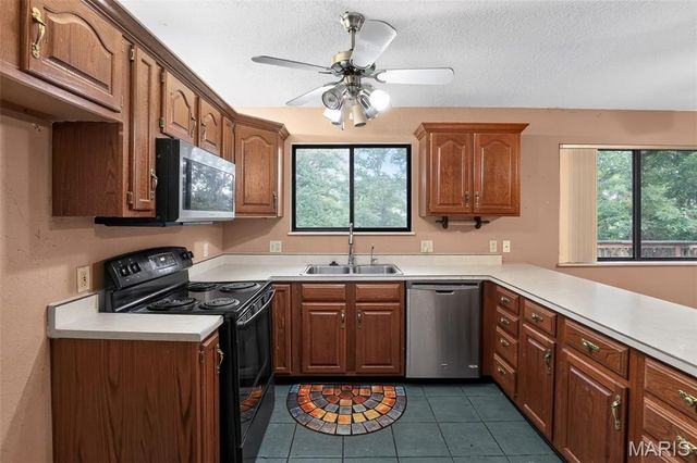 1891 Deer Run Trail, Pacific, MO 63069