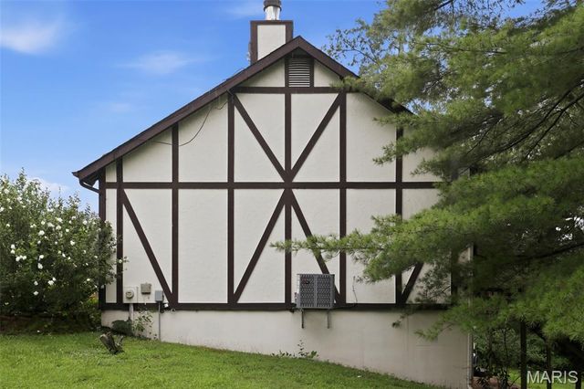 1891 Deer Run Trail, Pacific, MO 63069