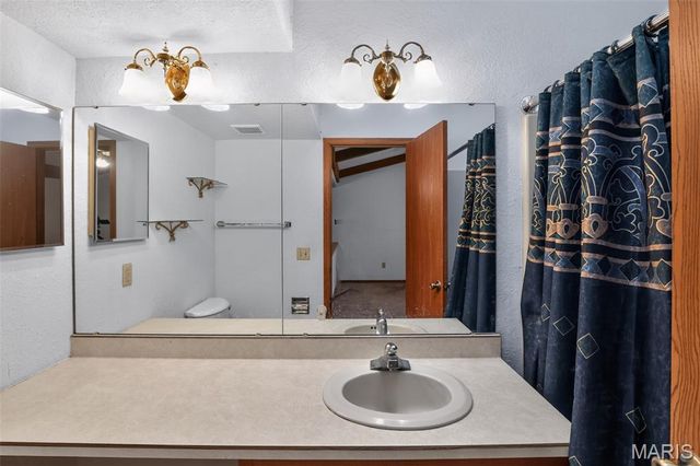 1891 Deer Run Trail, Pacific, MO 63069