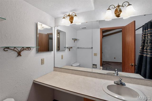 1891 Deer Run Trail, Pacific, MO 63069