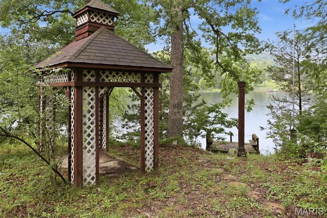 1891 Deer Run Trail, Pacific, MO 63069