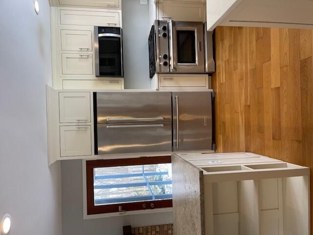 1433 Catalina Drive, Ann Arbor, MI 48103