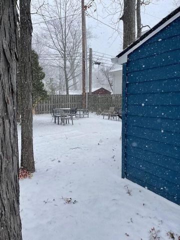 1433 Catalina Drive, Ann Arbor, MI 48103