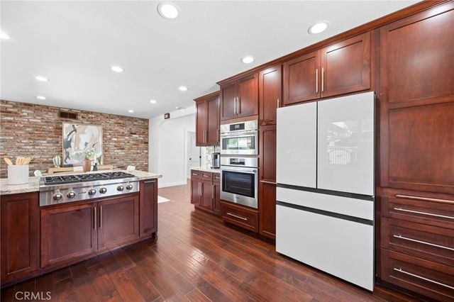 1536 E Commonwealth E, Fullerton, CA 92831