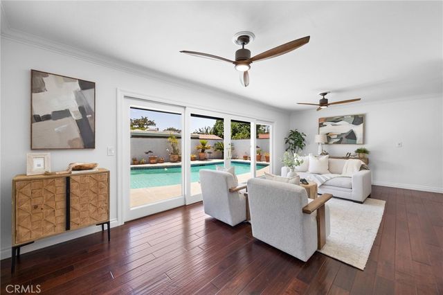1536 E Commonwealth E, Fullerton, CA 92831
