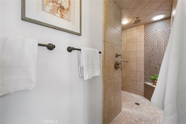 1536 E Commonwealth E, Fullerton, CA 92831