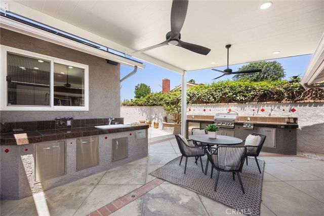 1536 E Commonwealth E, Fullerton, CA 92831