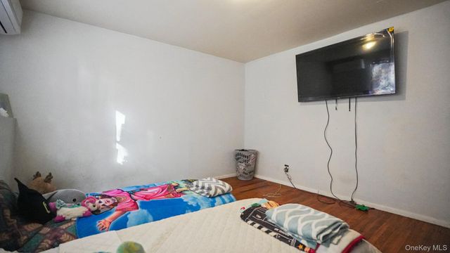 738 pelhamdale Avenue, New Rochelle, NY 10801