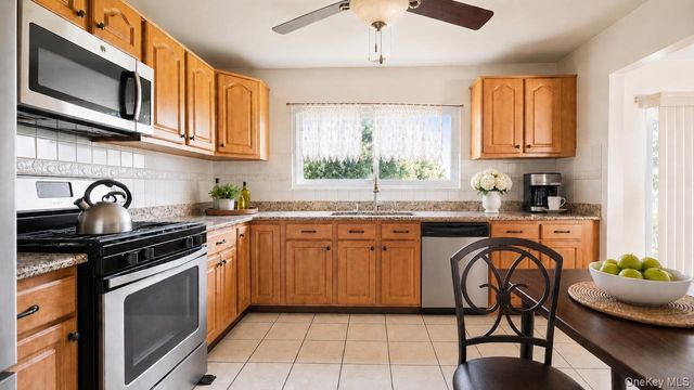 738 pelhamdale Avenue, New Rochelle, NY 10801
