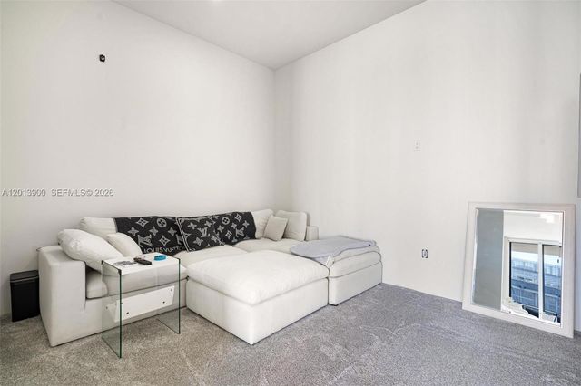 801 S Miami Ave 5702, Miami, FL 33130
