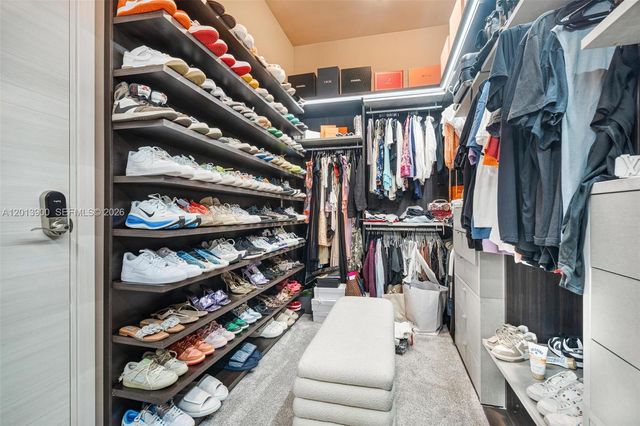 801 S Miami Ave 5702, Miami, FL 33130
