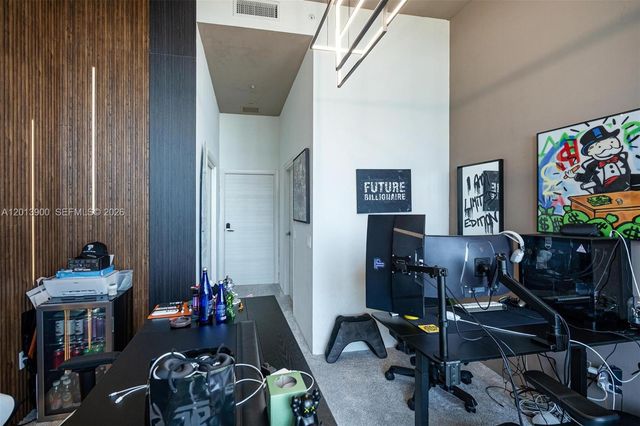 801 S Miami Ave 5702, Miami, FL 33130