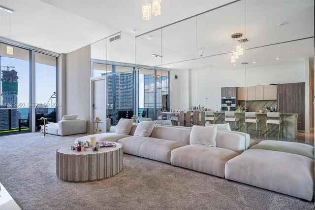 801 S Miami Ave 5702, Miami, FL 33130