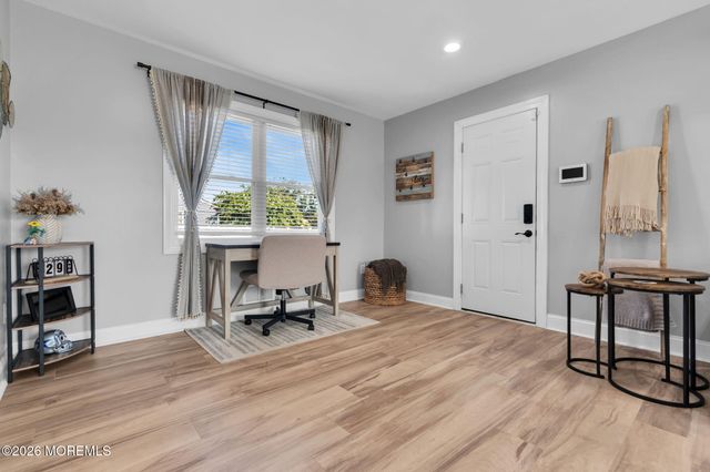 336 Twin Oaks Drive, Toms River, NJ 08753