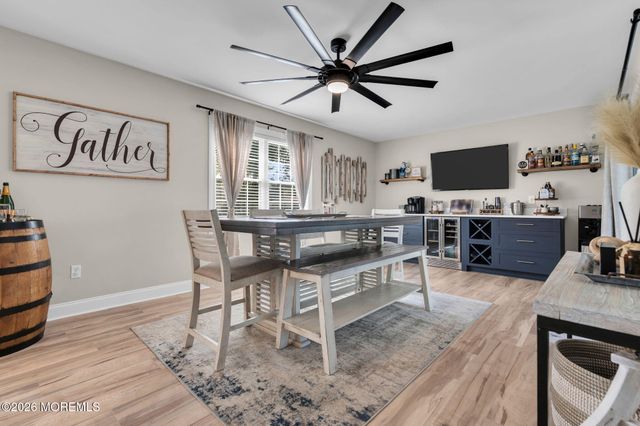 336 Twin Oaks Drive, Toms River, NJ 08753