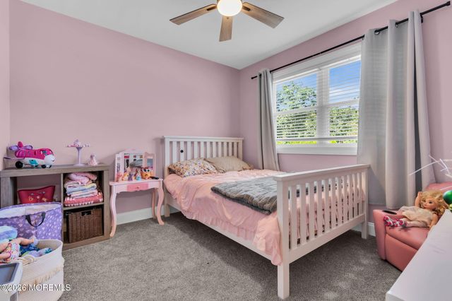 336 Twin Oaks Drive, Toms River, NJ 08753