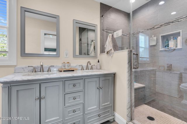 336 Twin Oaks Drive, Toms River, NJ 08753