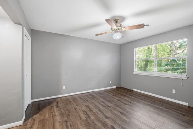 3 Catina Ct, Little Rock, AR 72211