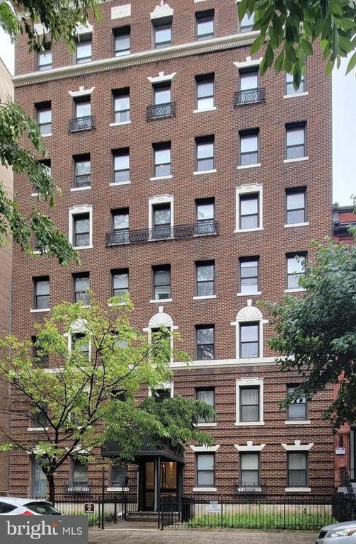 1125 12th St NW Apt 64, Washington, DC 20005