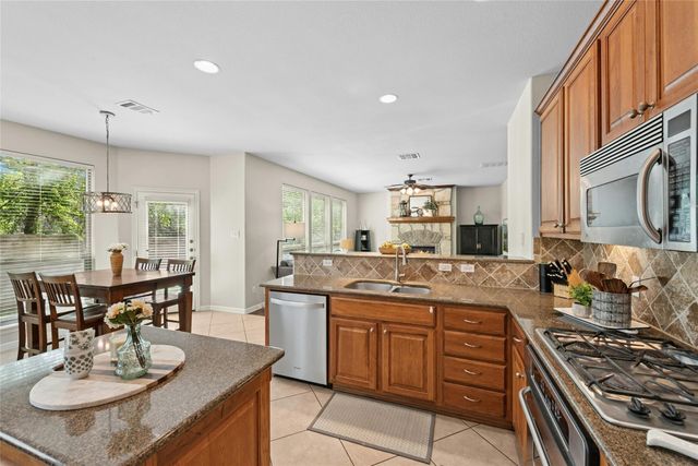 2836 Plantation DR, Round Rock, TX 78681