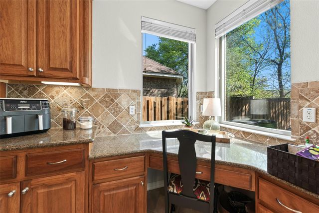 2836 Plantation DR, Round Rock, TX 78681