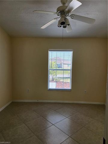 2653 9th ST, Cape Coral, FL 33993