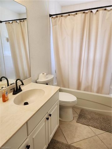 2653 9th ST, Cape Coral, FL 33993