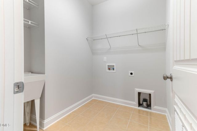 1528 Lily Creek Drive, Cary, NC 27518