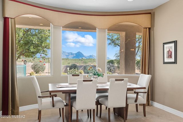 446 E Bent Branch Place, Green Valley, AZ 85614