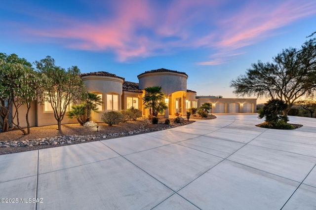 446 E Bent Branch Place, Green Valley, AZ 85614